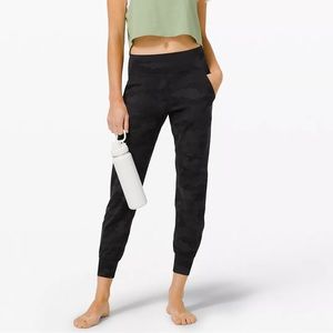 LULUlemon align joggers